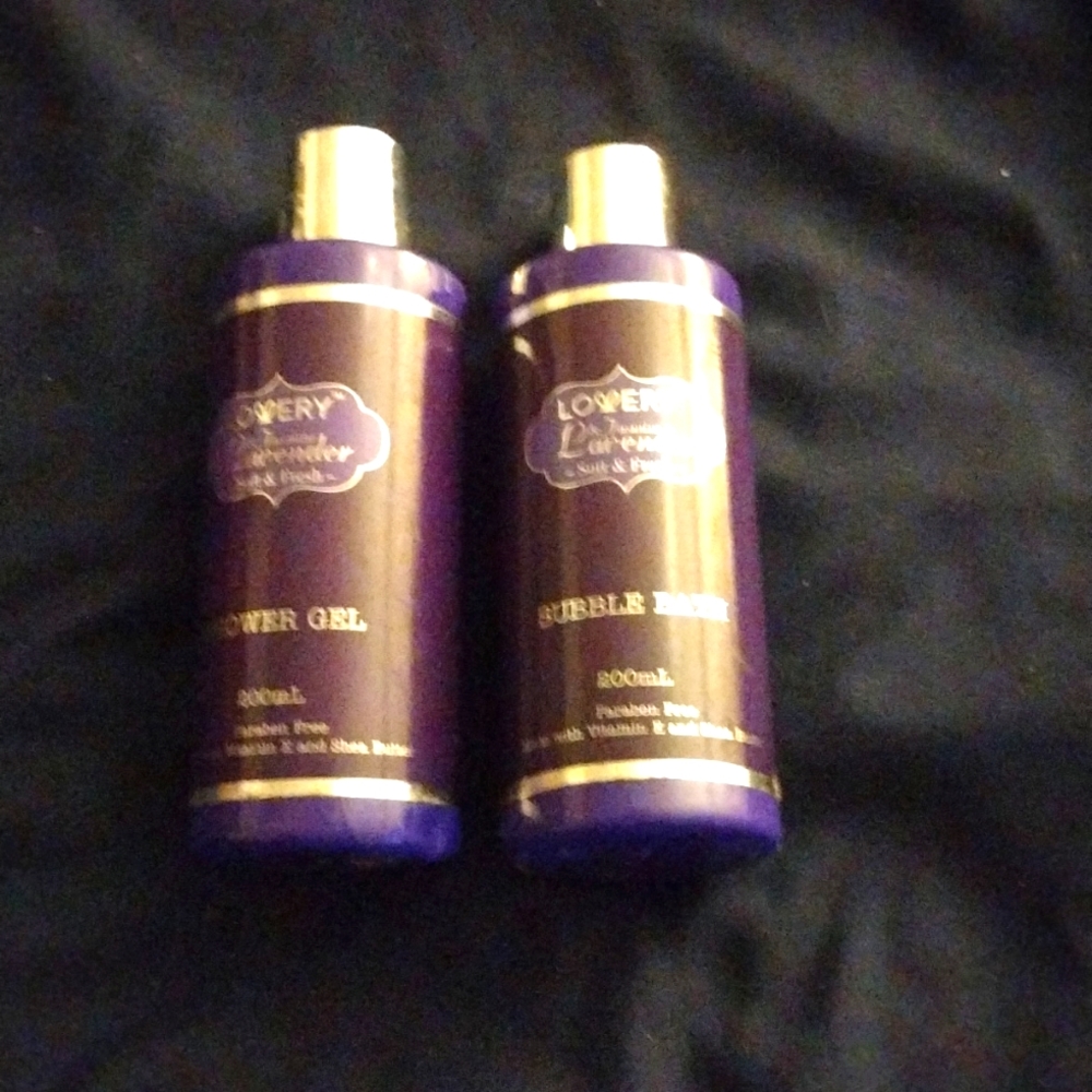 Lovery bubble bath and shower gel